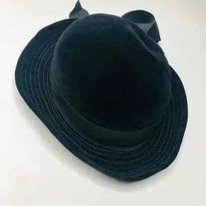 VTG 40s Union Made Three Corner Hat Tricorn, Black w/ Double Ribbon & Elastic VTG 40s Union Made Three Corner Hat Tricorn, Black W/ Double  main image 4